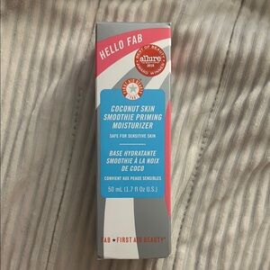 First Aid Beauty Coconut Skin Smoothie Priming Moisturizer